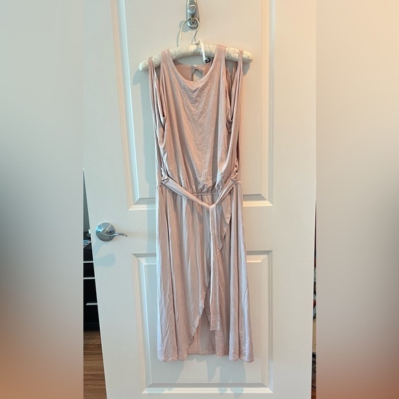 Splendid Dress XL Cold Shoulder Wrap Front
Dress - Picture 4 of 16